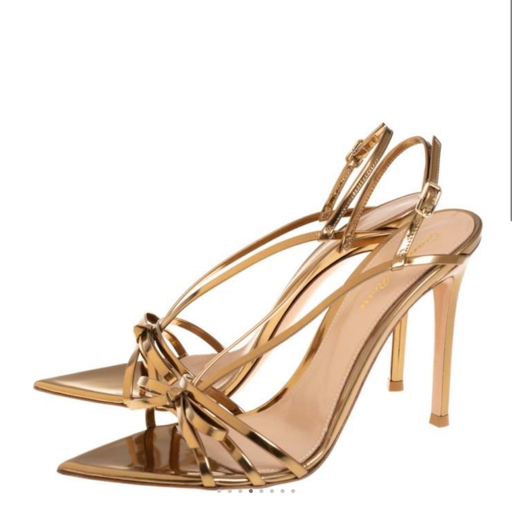 Gianvito Rossi Gold Patent Leather Bow Slingback Sandals Size 38.5